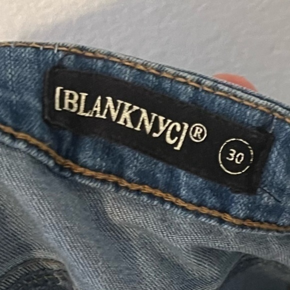 BLANK NYC JEANS SIZE 30 - Picture 3 of 3